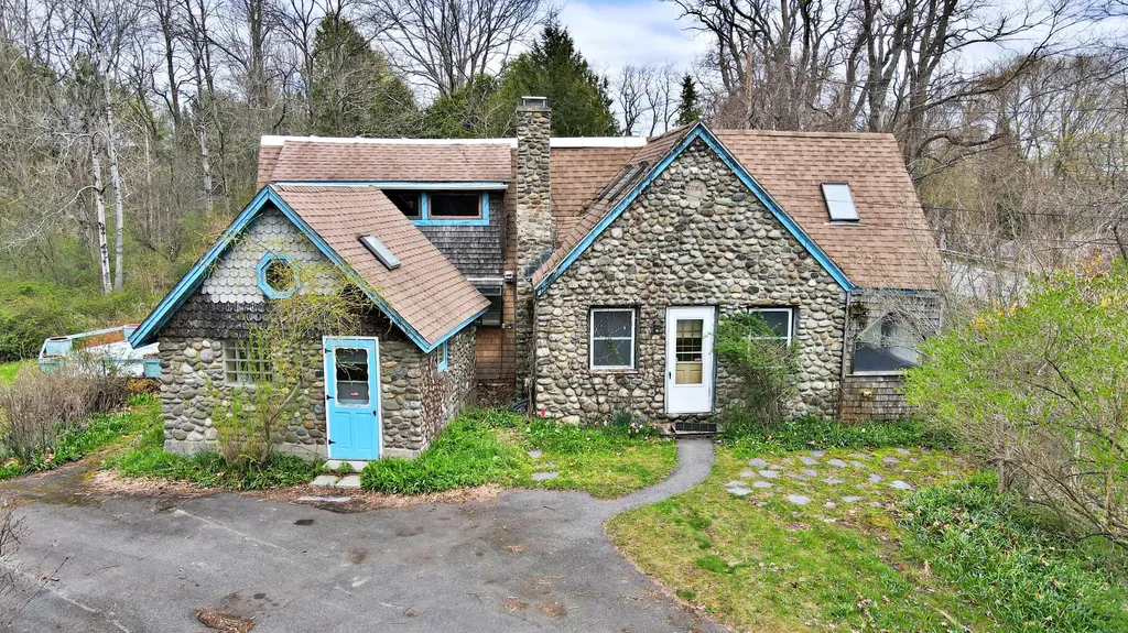 1442 State Street Veazie ME 04401