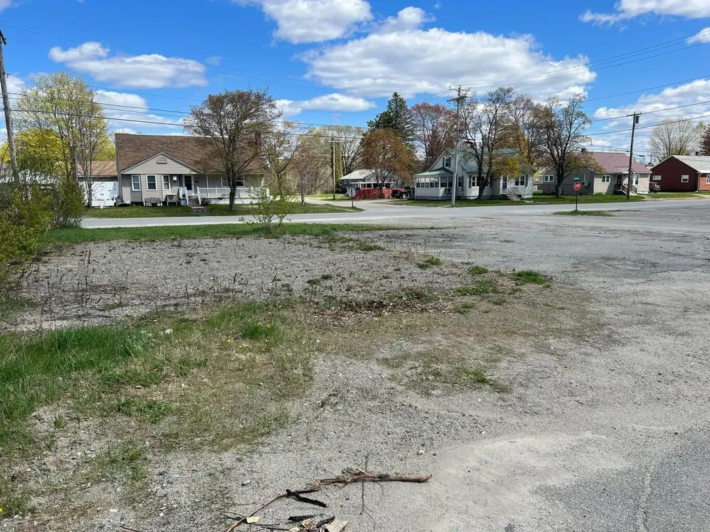 45 Pine Street Millinocket ME 04462