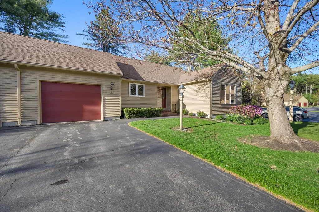 2 Brookmere Way Brunswick ME 04011