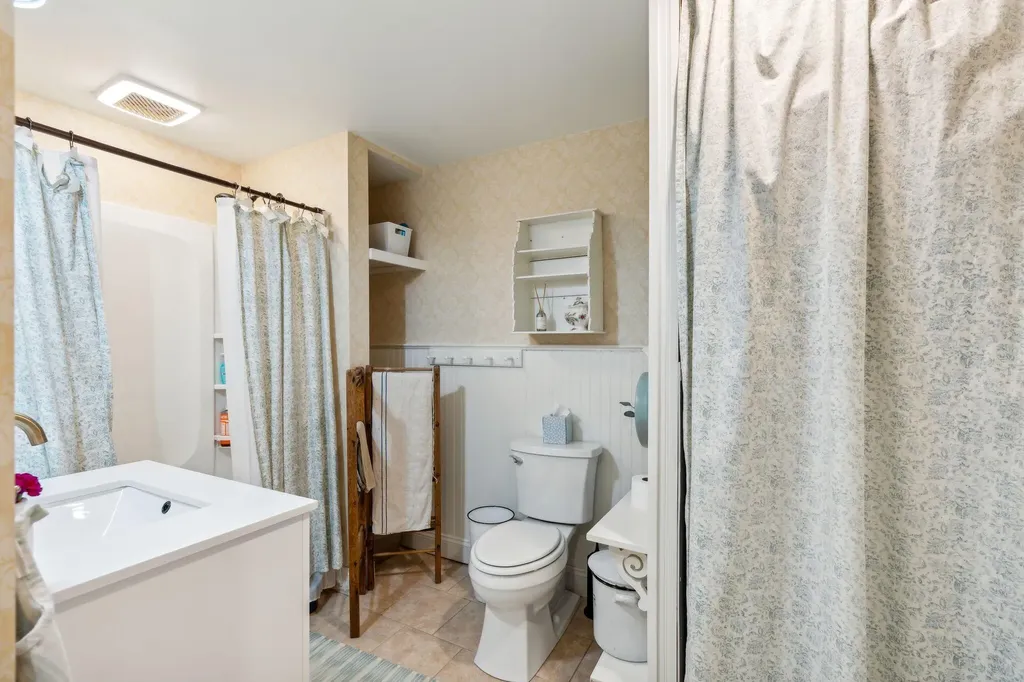 21 Noble Street Brunswick ME 04011