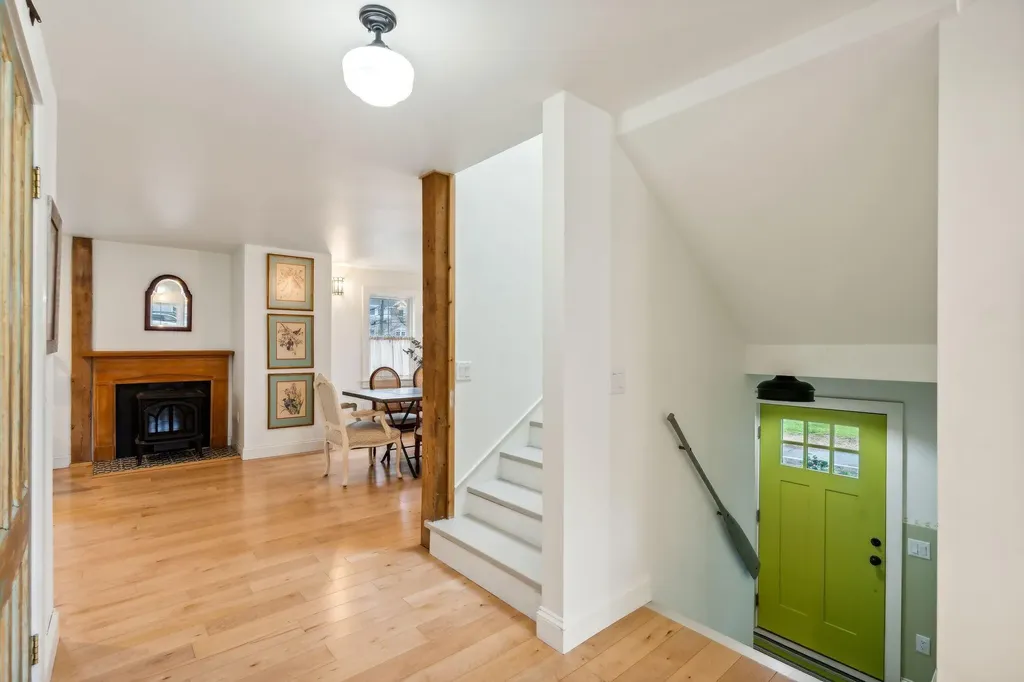 21 Noble Street Brunswick ME 04011