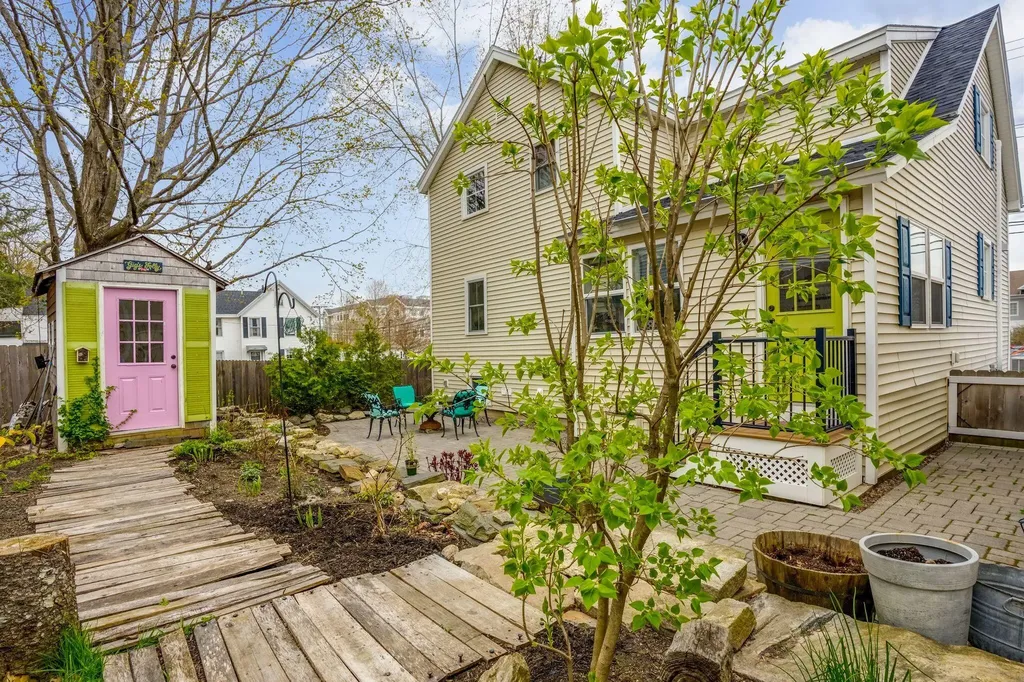 21 Noble Street Brunswick ME 04011