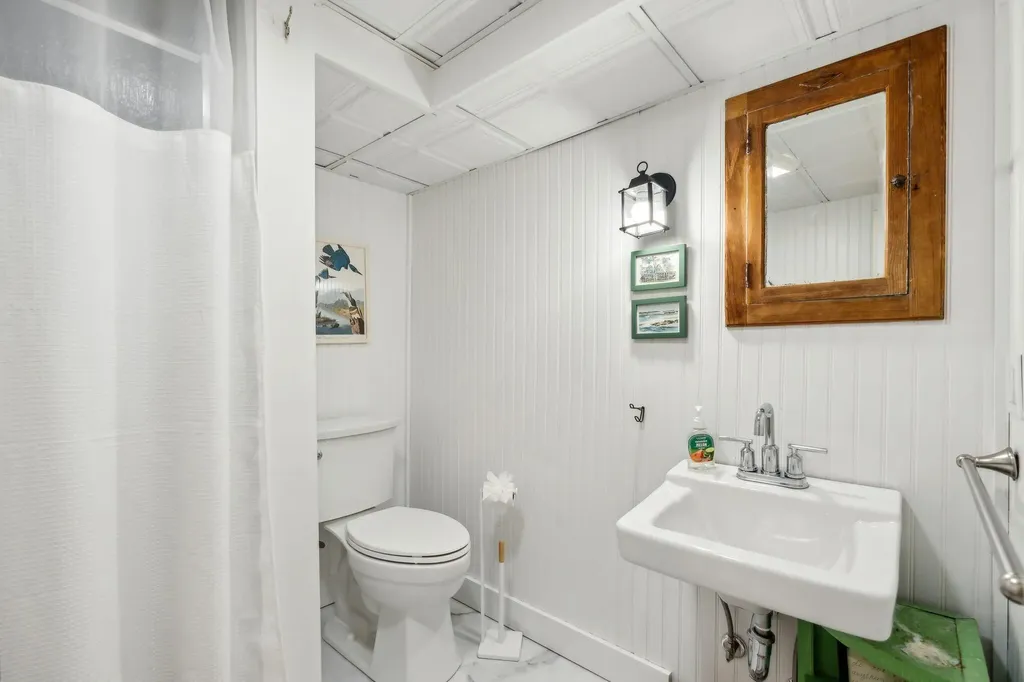 21 Noble Street Brunswick ME 04011