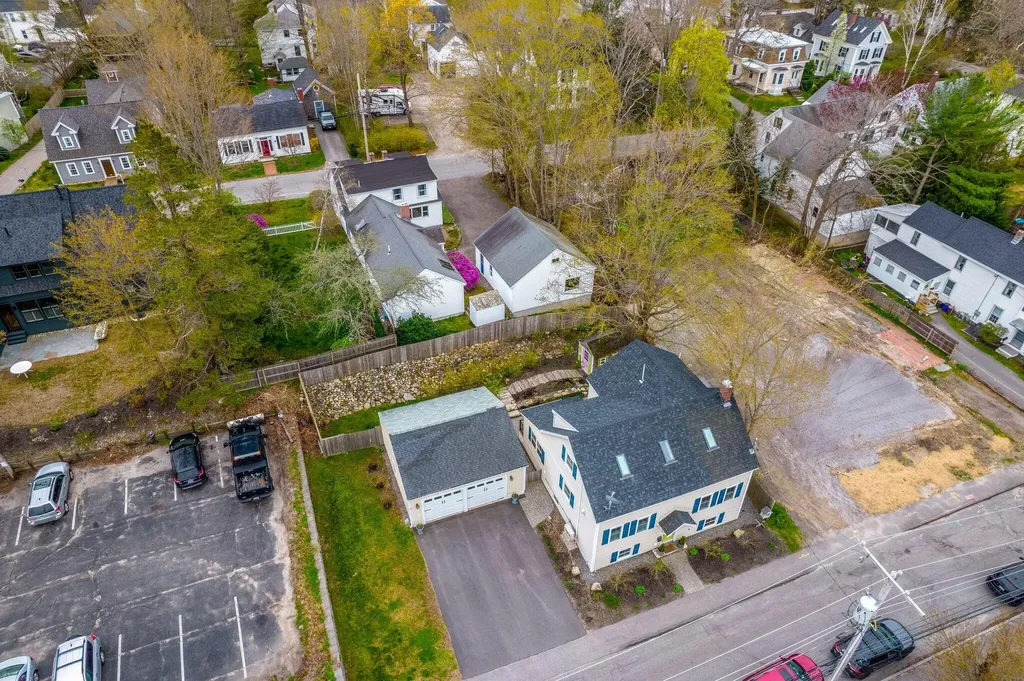 21 Noble Street Brunswick ME 04011