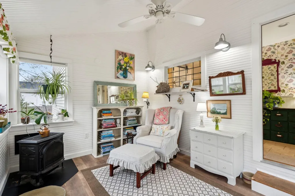 21 Noble Street Brunswick ME 04011