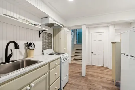 21 Noble Street Brunswick ME 04011