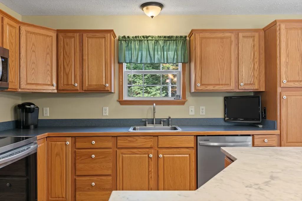 881 Main Street Sandy River Plt ME 04970