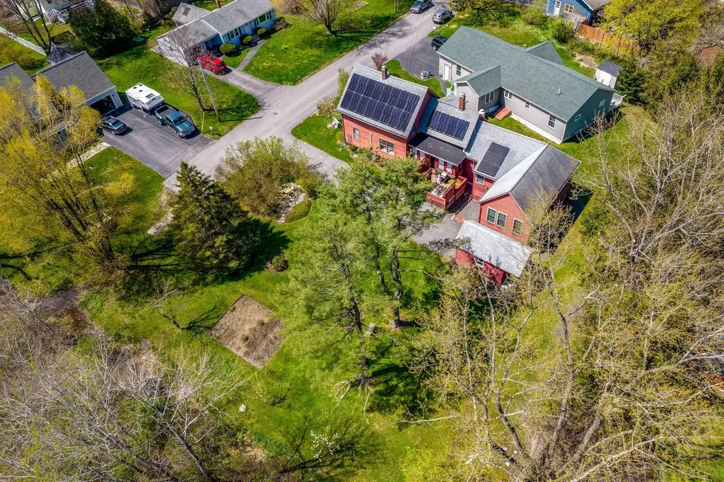 18 Roosevelt Street Westbrook ME 04092