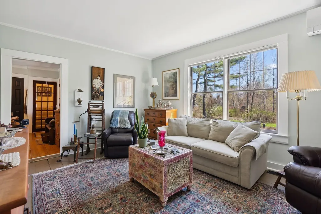 18 Roosevelt Street Westbrook ME 04092