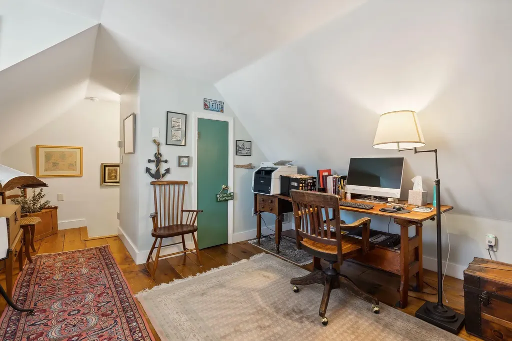 18 Roosevelt Street Westbrook ME 04092