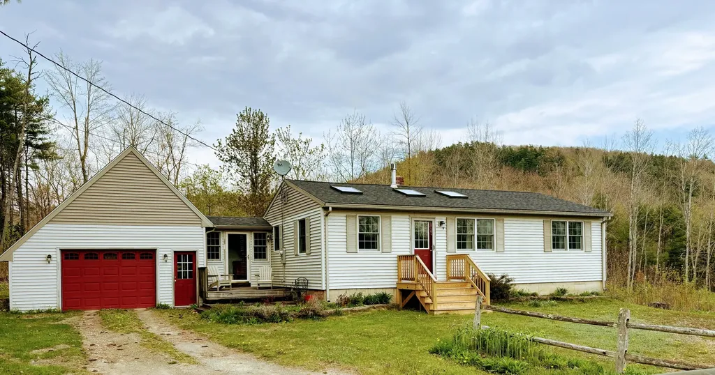 53 North Road Winterport ME 04496