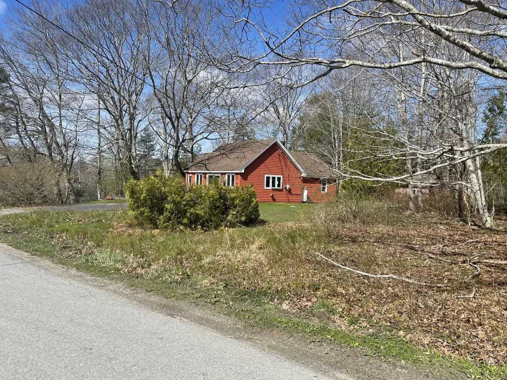 23 Flintwood Lane Cushing ME 04563