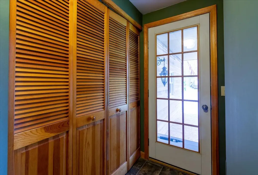 10 Kenmore Drive Warren ME 04864