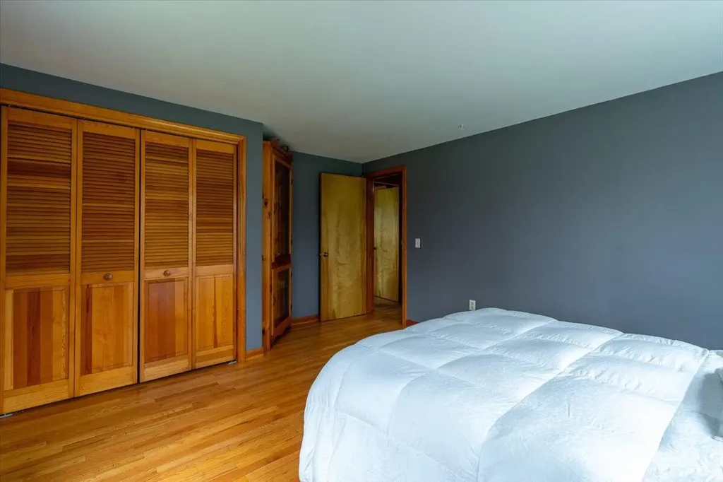 10 Kenmore Drive Warren ME 04864