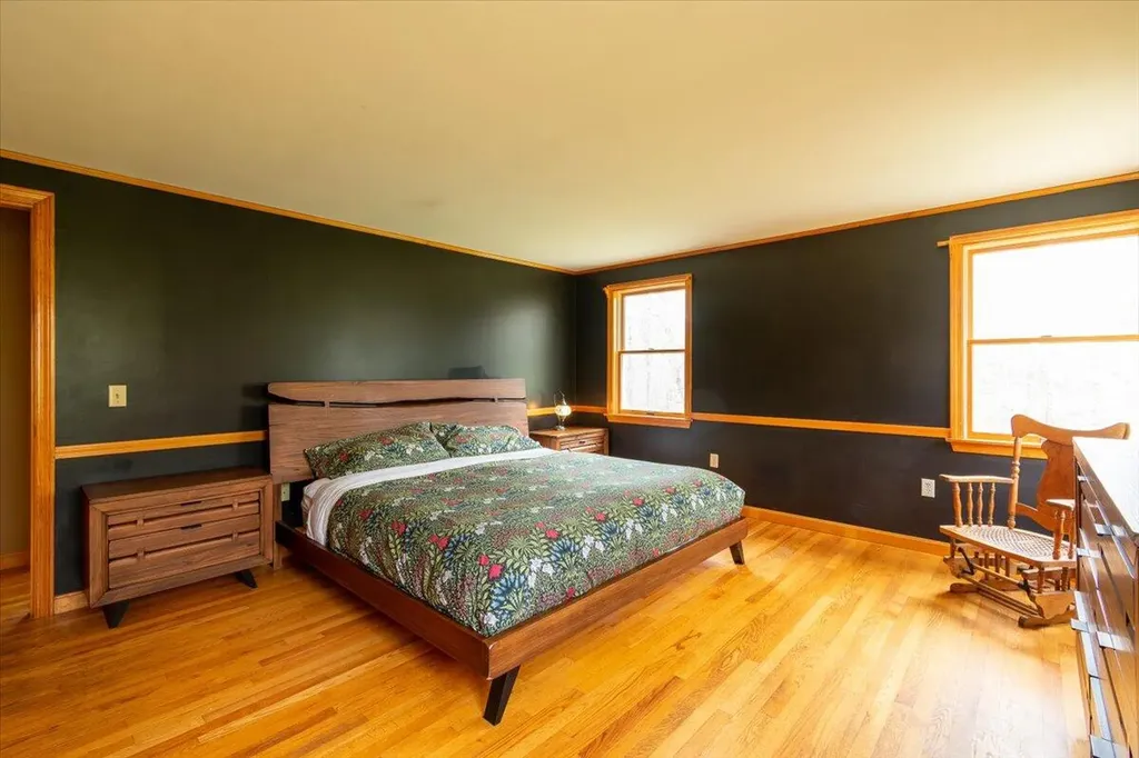 10 Kenmore Drive Warren ME 04864