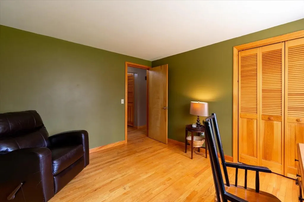 10 Kenmore Drive Warren ME 04864