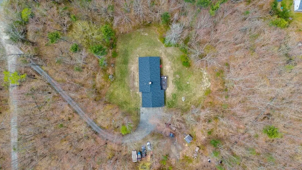 10 Kenmore Drive Warren ME 04864