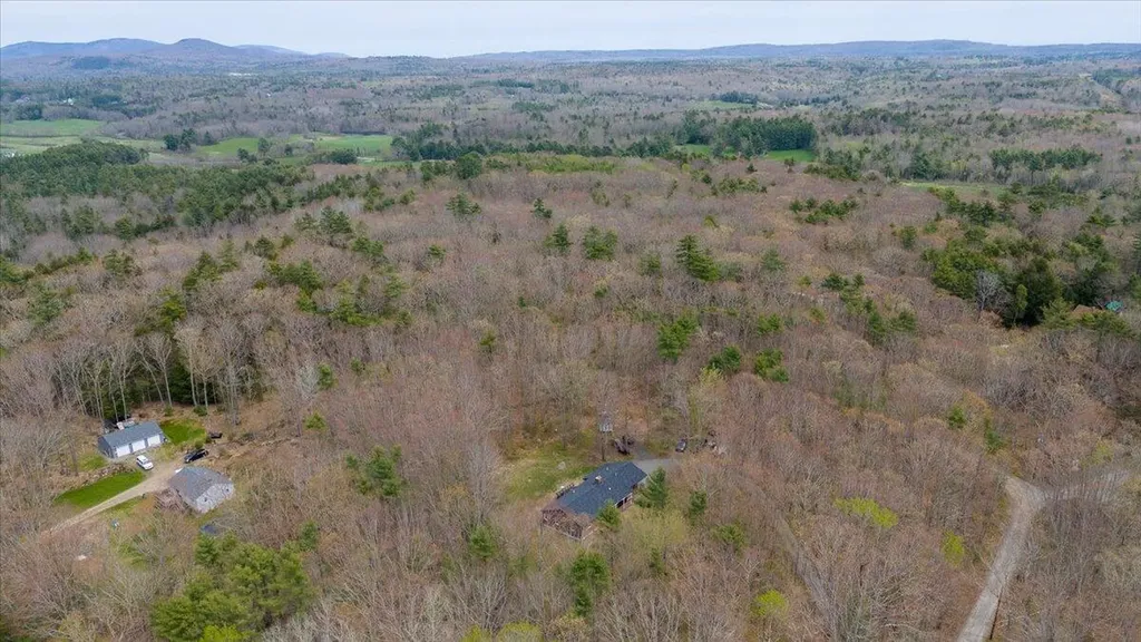 10 Kenmore Drive Warren ME 04864