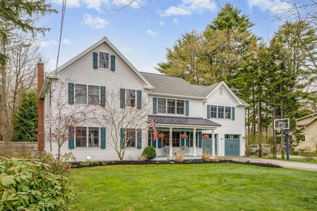 157 W Elm Street Yarmouth ME 04096