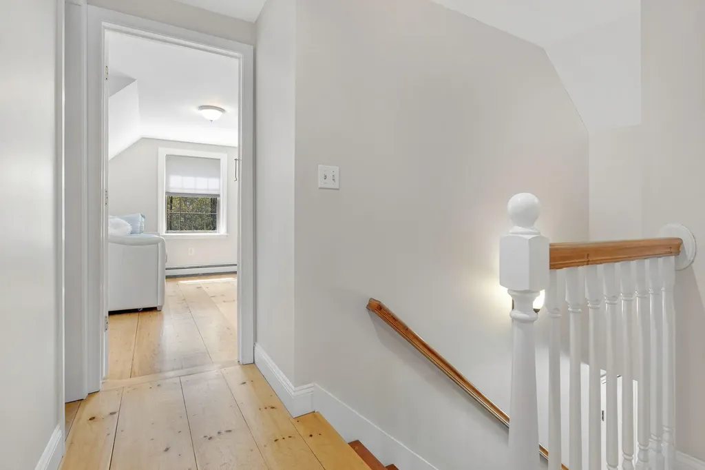 7 Paddock Way Falmouth ME 04105