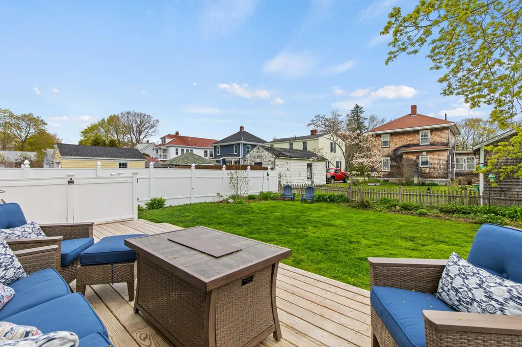 53 Gleckler Road Portland ME 04103