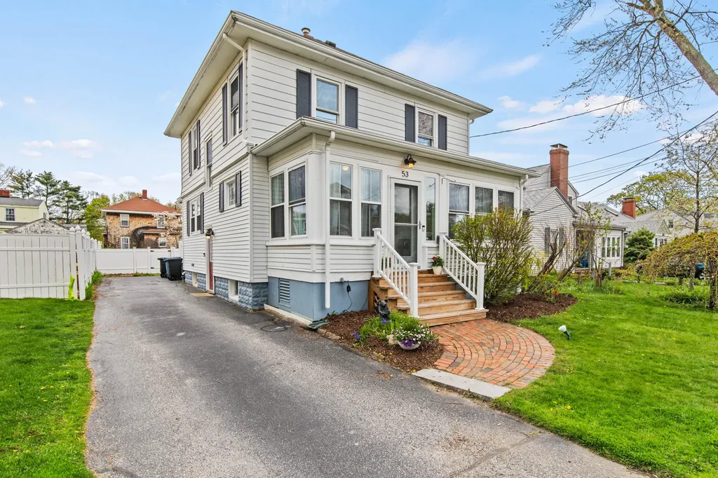 53 Gleckler Road Portland ME 04103