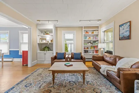 53 Gleckler Road Portland ME 04103