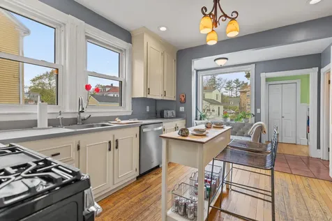 53 Gleckler Road Portland ME 04103