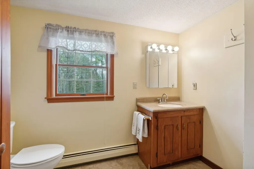 184 Bog Road Augusta ME 04330