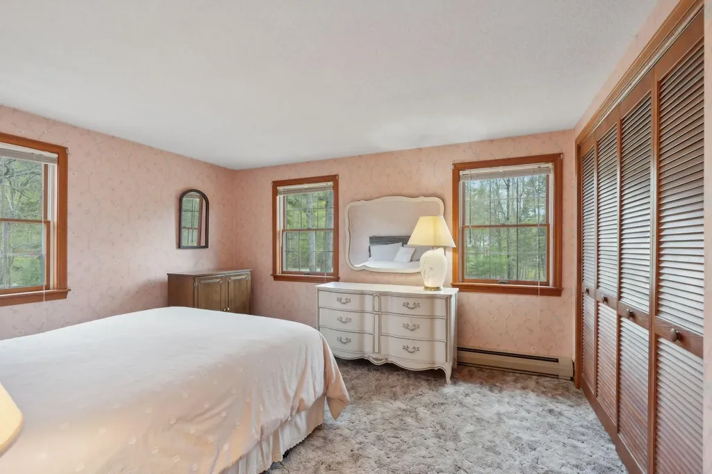 184 Bog Road Augusta ME 04330