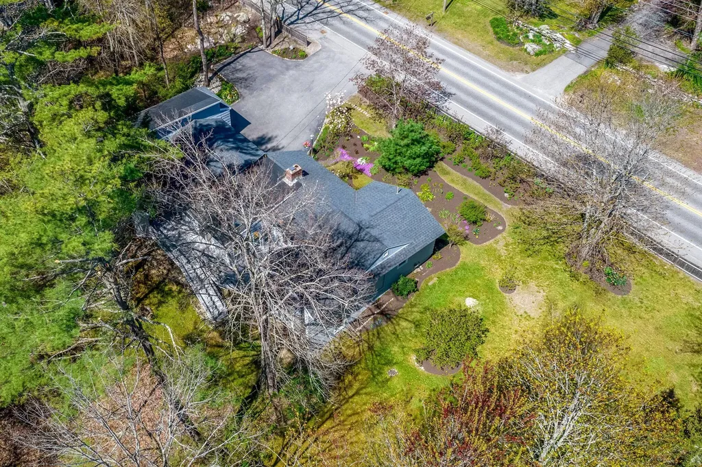 96 Falmouth Road Falmouth ME 04105
