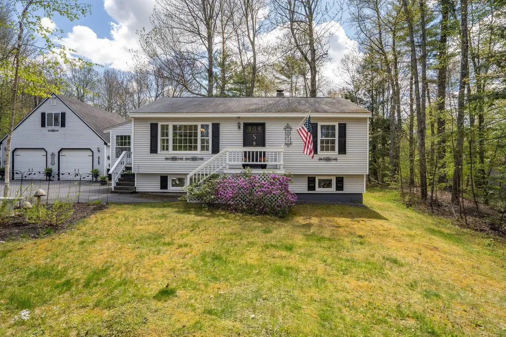 102 Bonny Eagle Road Standish ME 04084