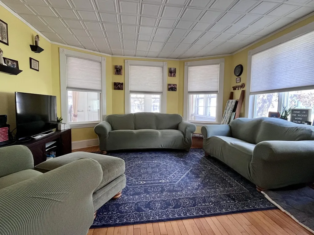28 Edgemont Avenue Waterville ME 04901