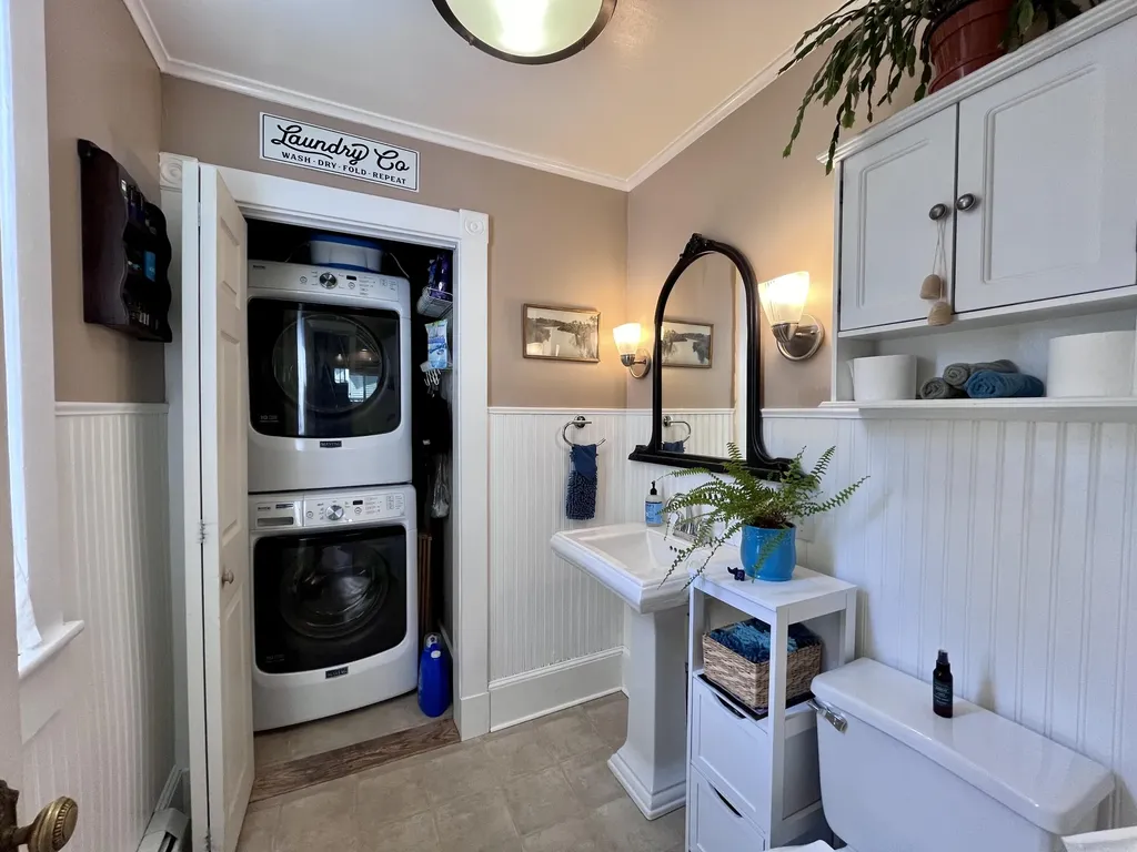 28 Edgemont Avenue Waterville ME 04901
