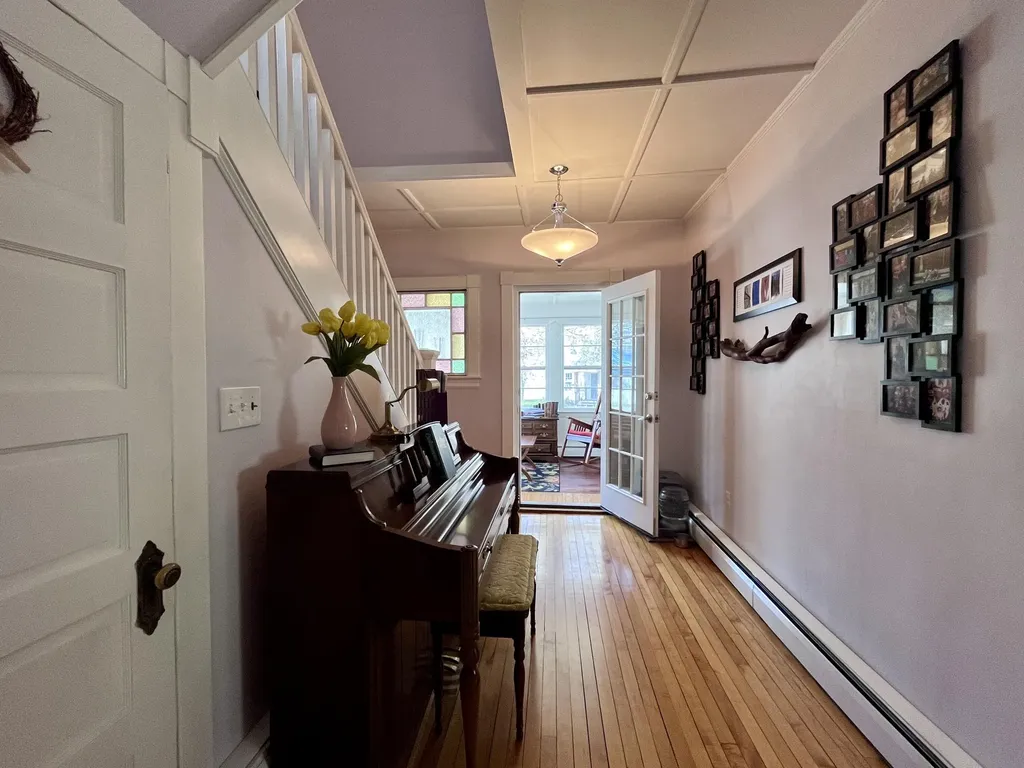 28 Edgemont Avenue Waterville ME 04901