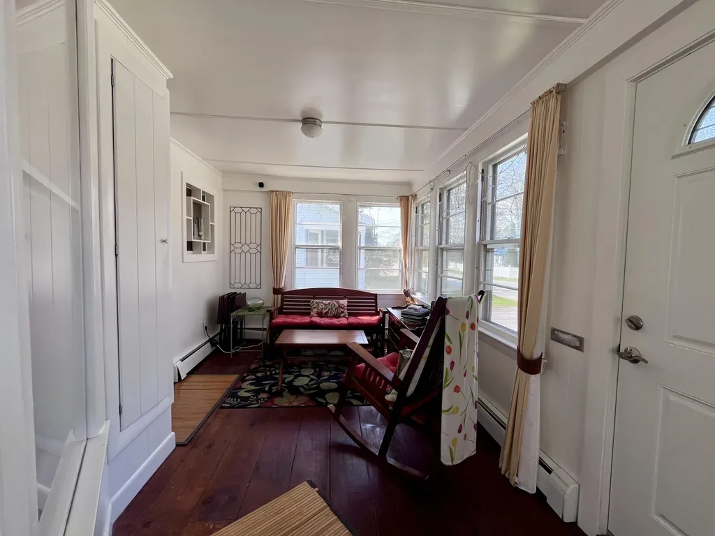28 Edgemont Avenue Waterville ME 04901