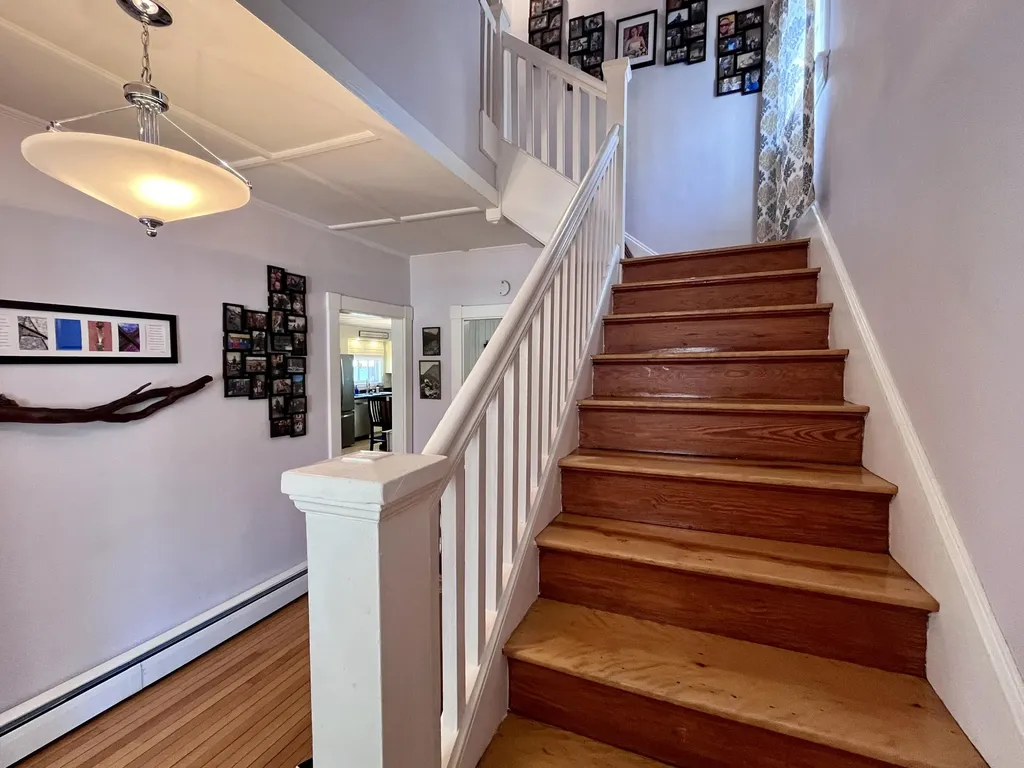 28 Edgemont Avenue Waterville ME 04901
