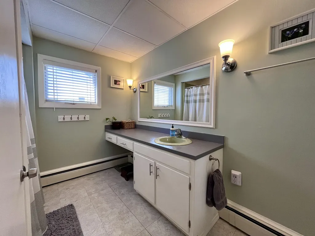 28 Edgemont Avenue Waterville ME 04901