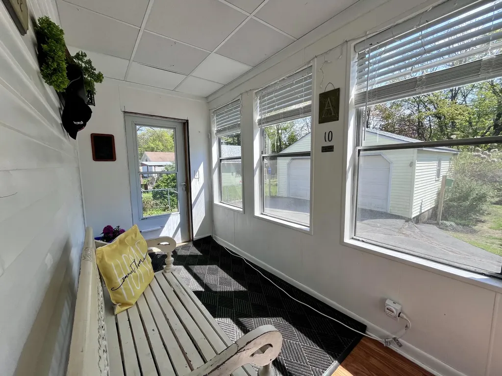28 Edgemont Avenue Waterville ME 04901
