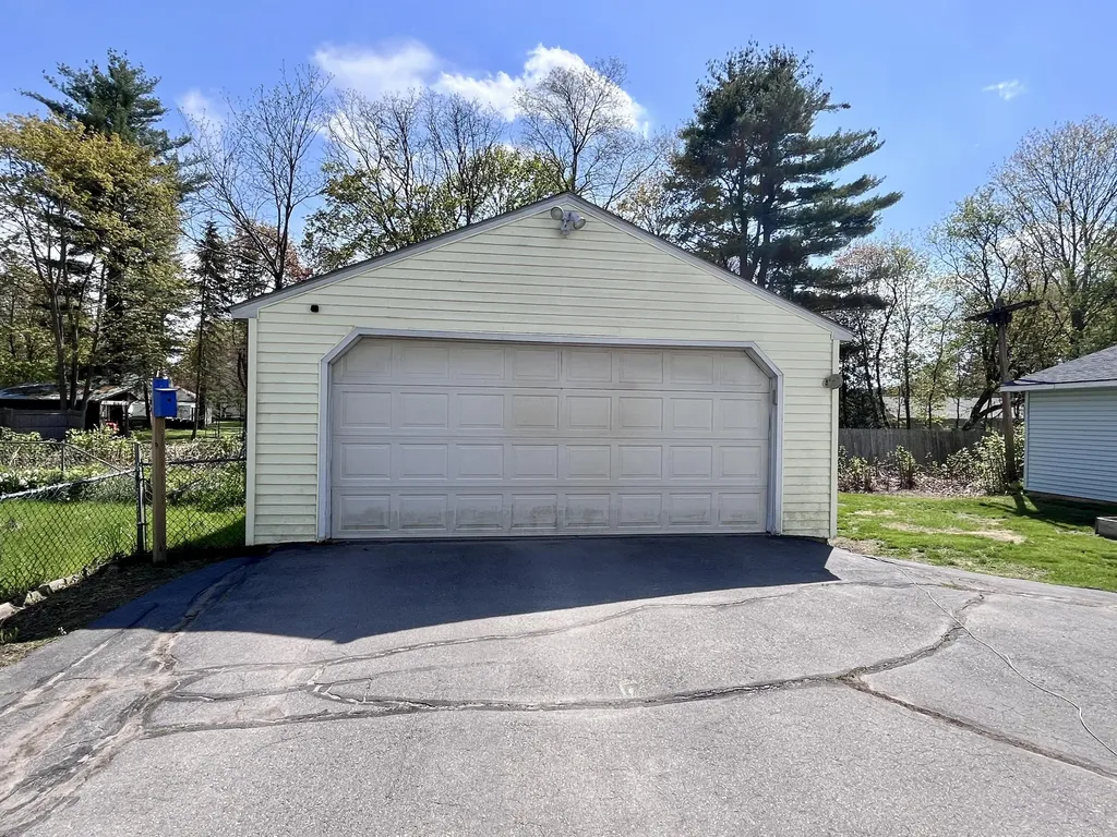 28 Edgemont Avenue Waterville ME 04901