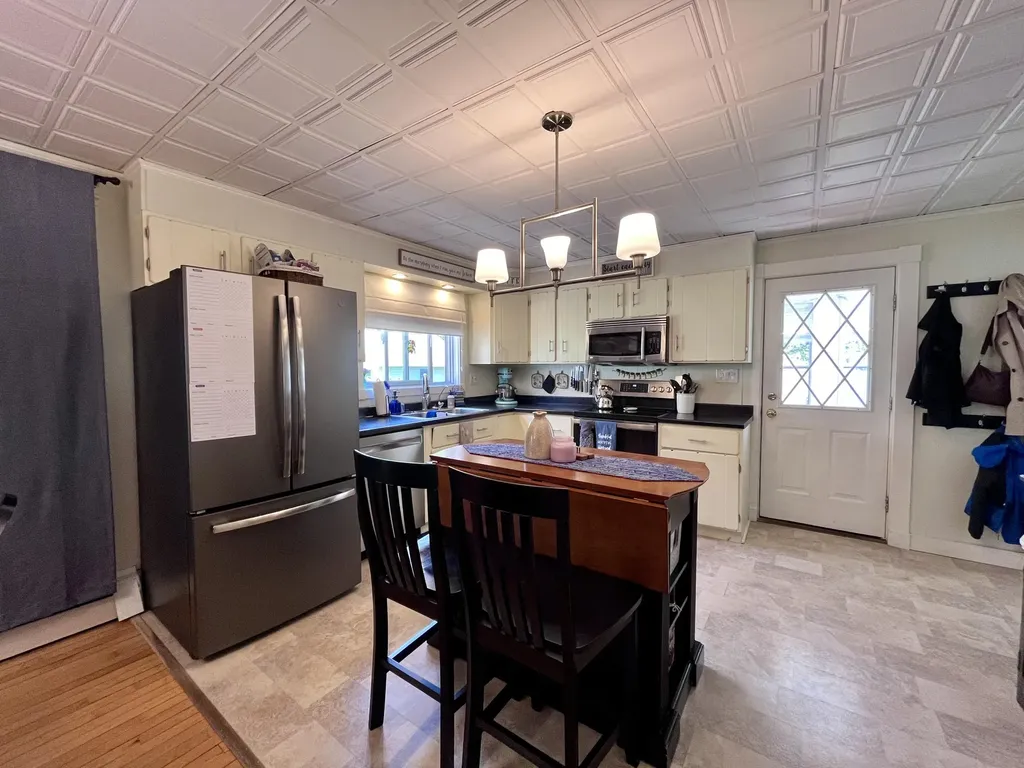 28 Edgemont Avenue Waterville ME 04901