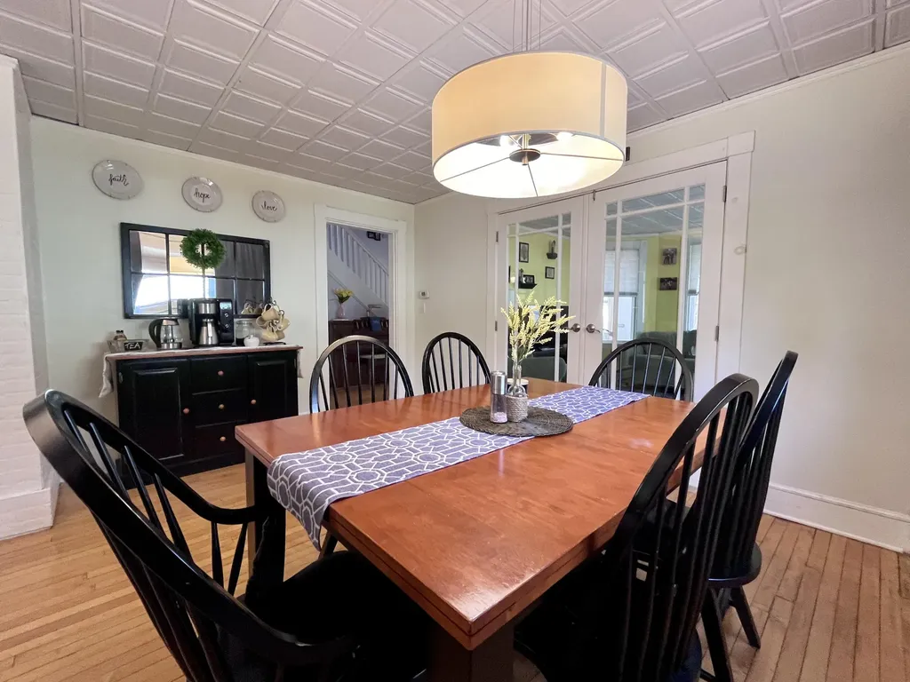 28 Edgemont Avenue Waterville ME 04901