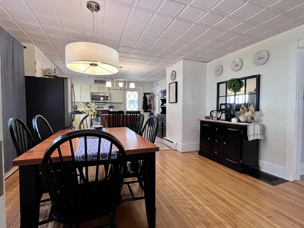 28 Edgemont Avenue Waterville ME 04901