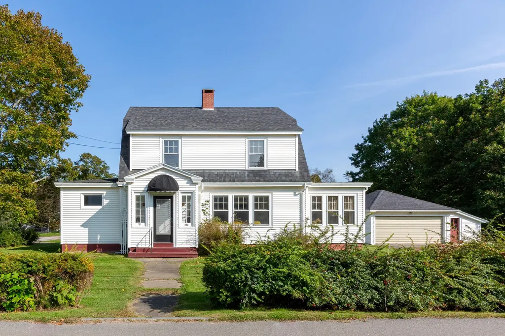 223 Broadway Rockland ME 04841