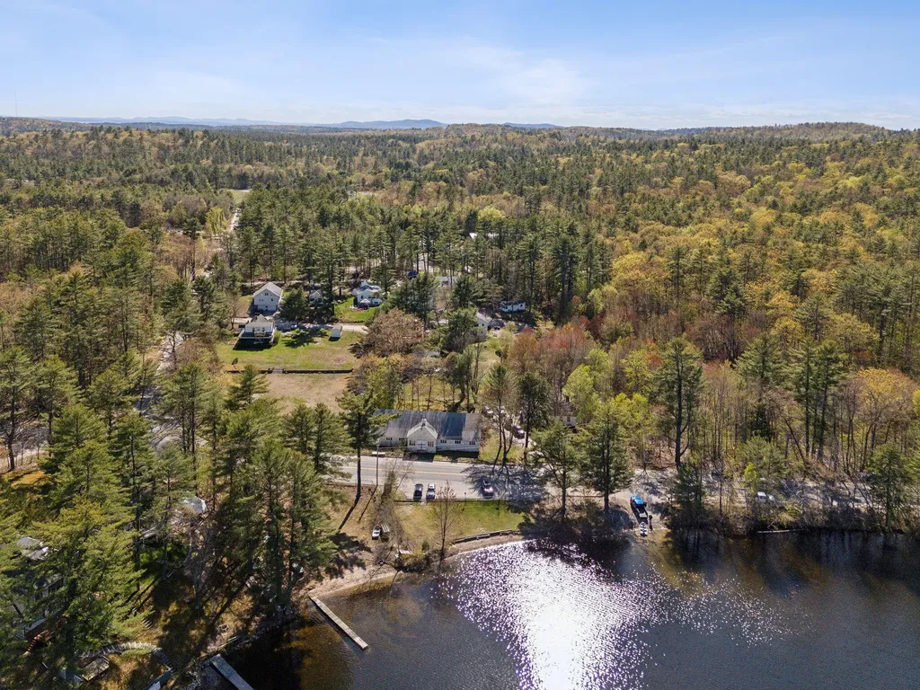 22 & 24 Cottage Lane Raymond ME 04071