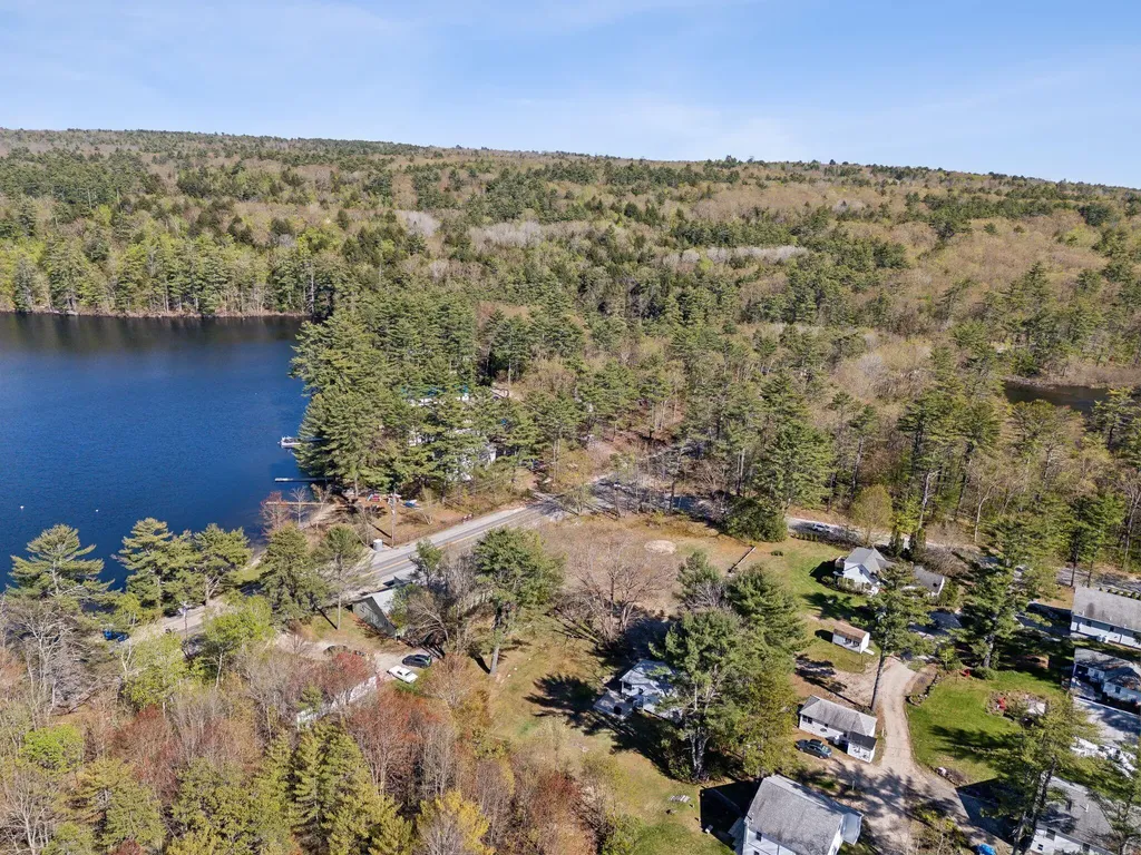 22 & 24 Cottage Lane Raymond ME 04071