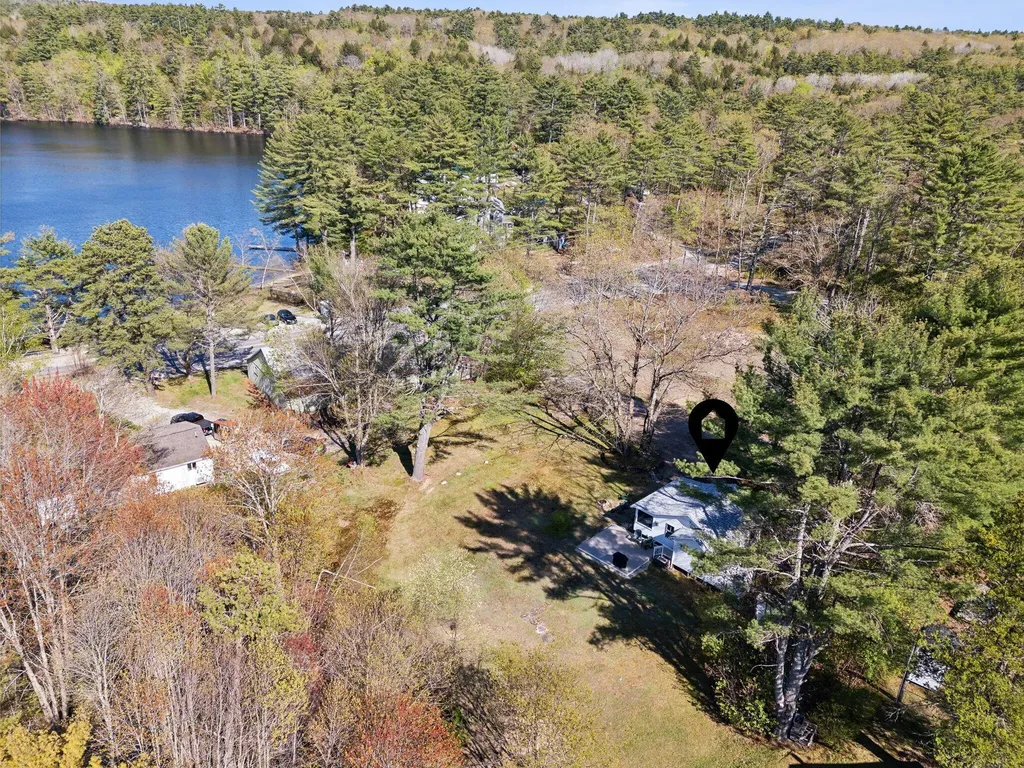 22 & 24 Cottage Lane Raymond ME 04071