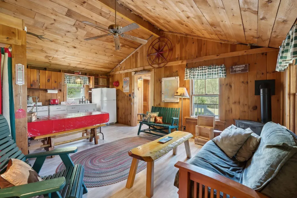 22 & 24 Cottage Lane Raymond ME 04071
