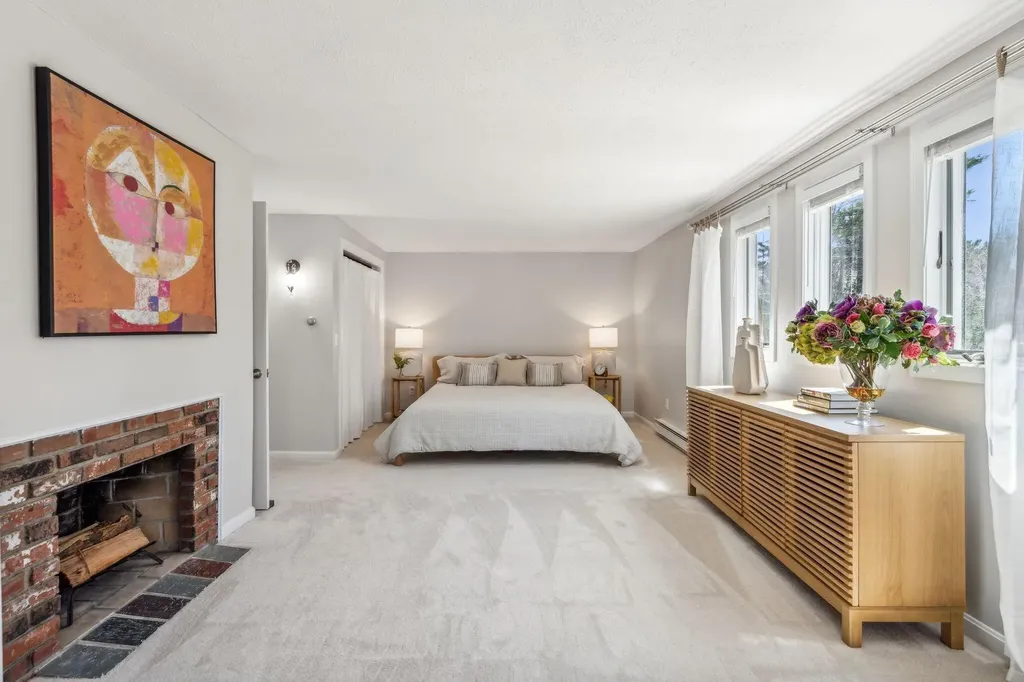 1 Canterbury Circle Kennebunk ME 04043
