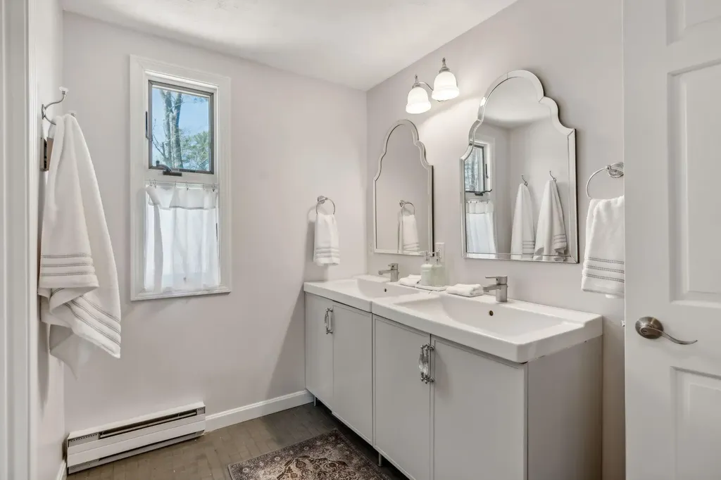 1 Canterbury Circle Kennebunk ME 04043